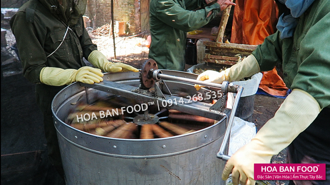 Mat Ong Hoa Nhan | HOA BAN FOOD™